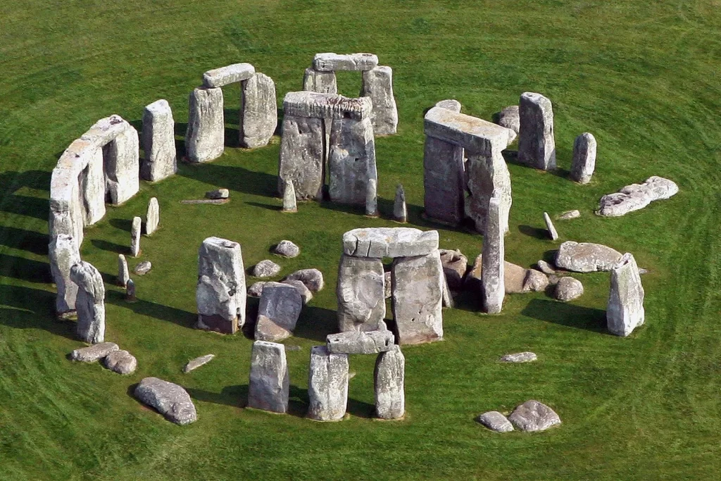 48 Stonehenge Wiltshire c Dave White
